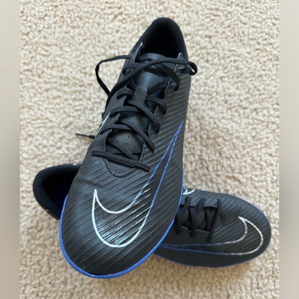 Mercurial Vapor 15 Club Turf Soccer Shoes